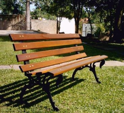 BANCO PARA JARDIM MOD TAMANDUÁ FUNDIDO M&F